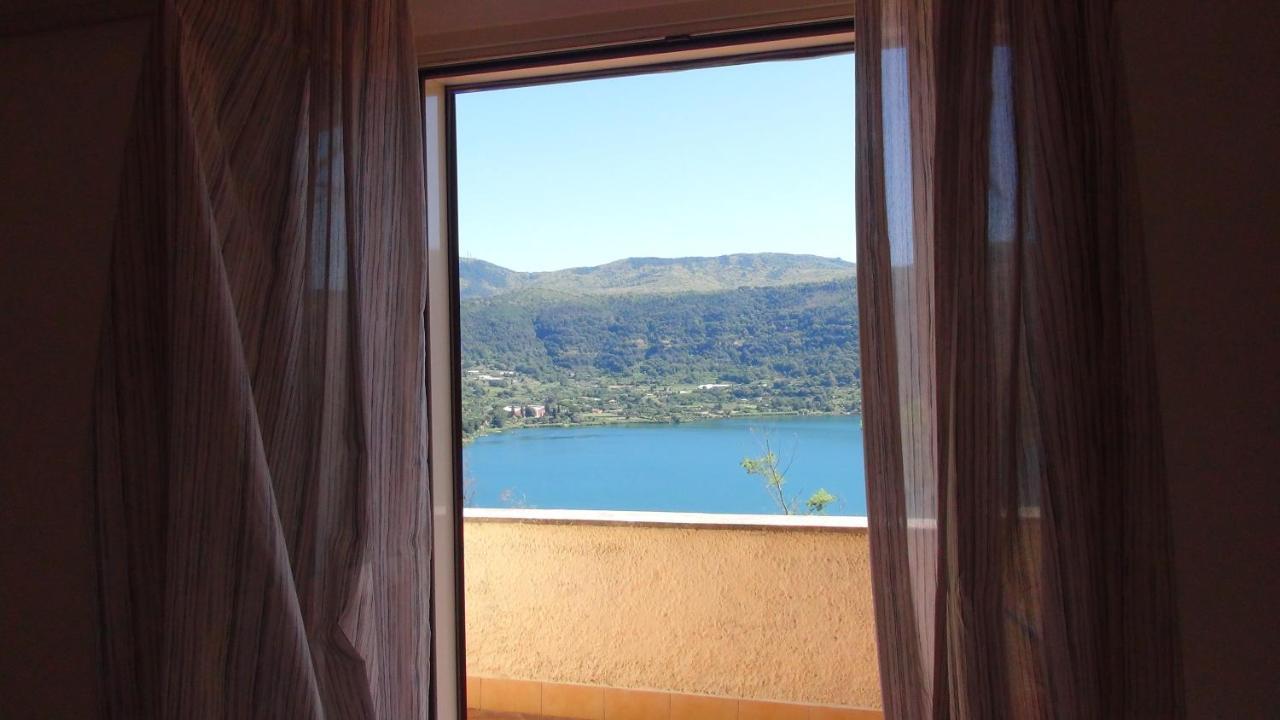 Appartamento Vista Lago Genzano di Roma Kültér fotó