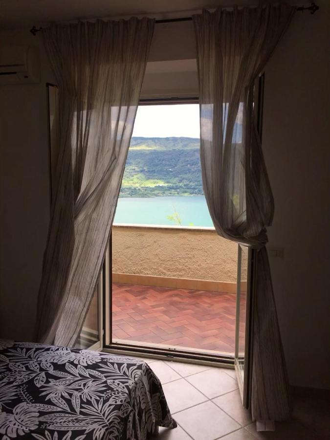 Appartamento Vista Lago Genzano di Roma Kültér fotó